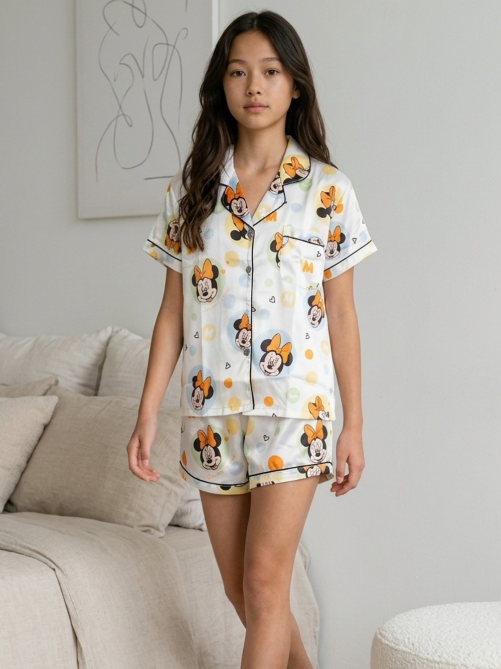 NWT Women’s 2 Piece Pajama Set Silky White Minnie Mouse Button Down Top/Shorts M